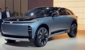 भारत का ऑटो सेक्टर रफ्तार पर: Bajaj Auto की EV छलांग, निवेशकों की उम्मीदें और 5 साल में दुनिया का नंबर-1 हब बनने की योजना