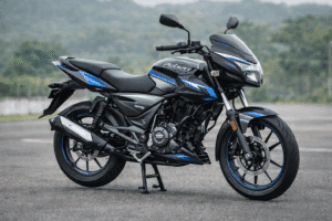 Bajaj Pulsar 125 का 2026 मॉडल, नए स्पोर्टी डिज़ाइन और आधुनिक फीचर्स के साथ सड़क पर खड़ी हुई मोटरसाइकिल।
