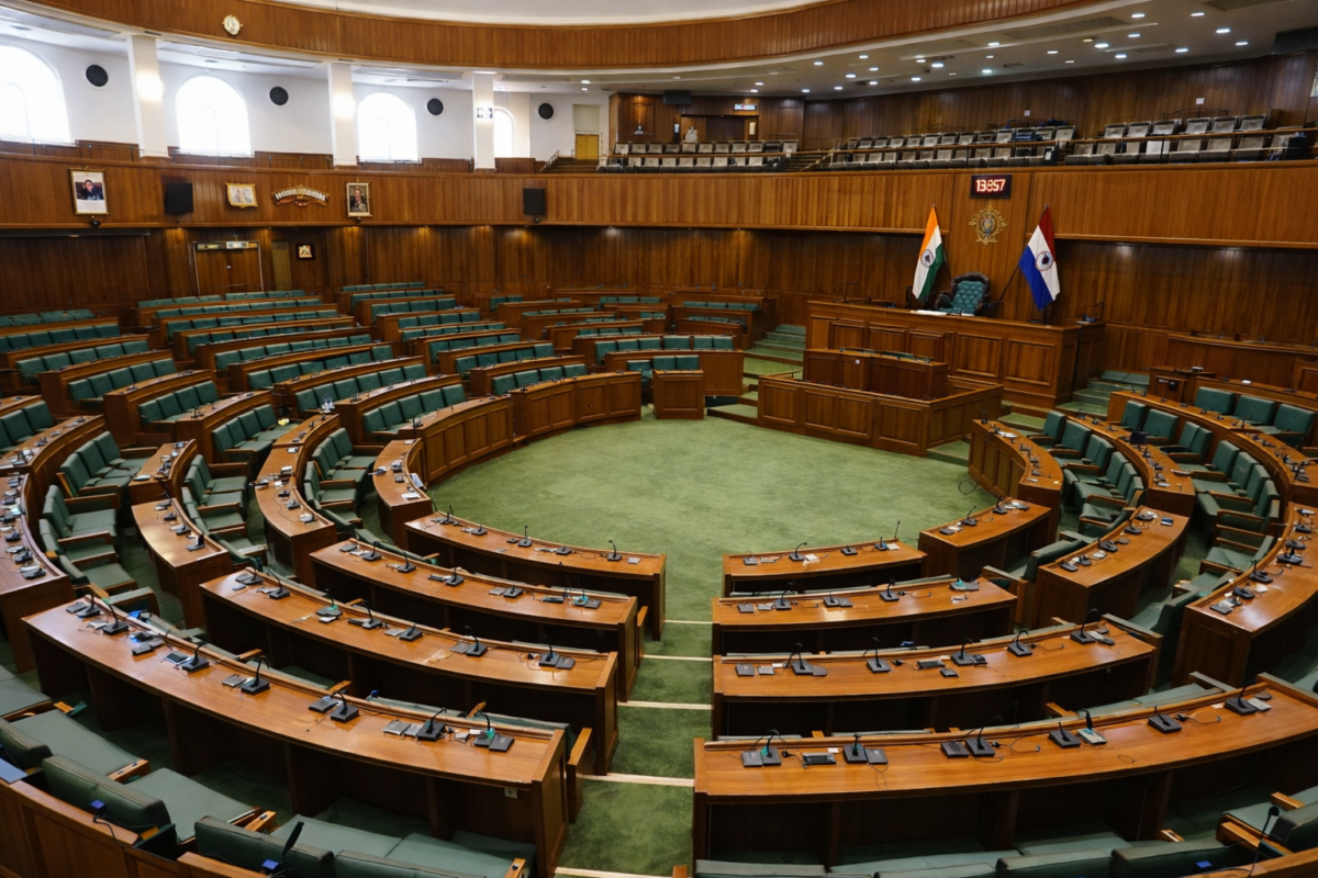 गैरसैंण में सियासी गर्मी चरम पर, बजट सत्र के आखिरी दिन बड़े फैसलों पर घमासान