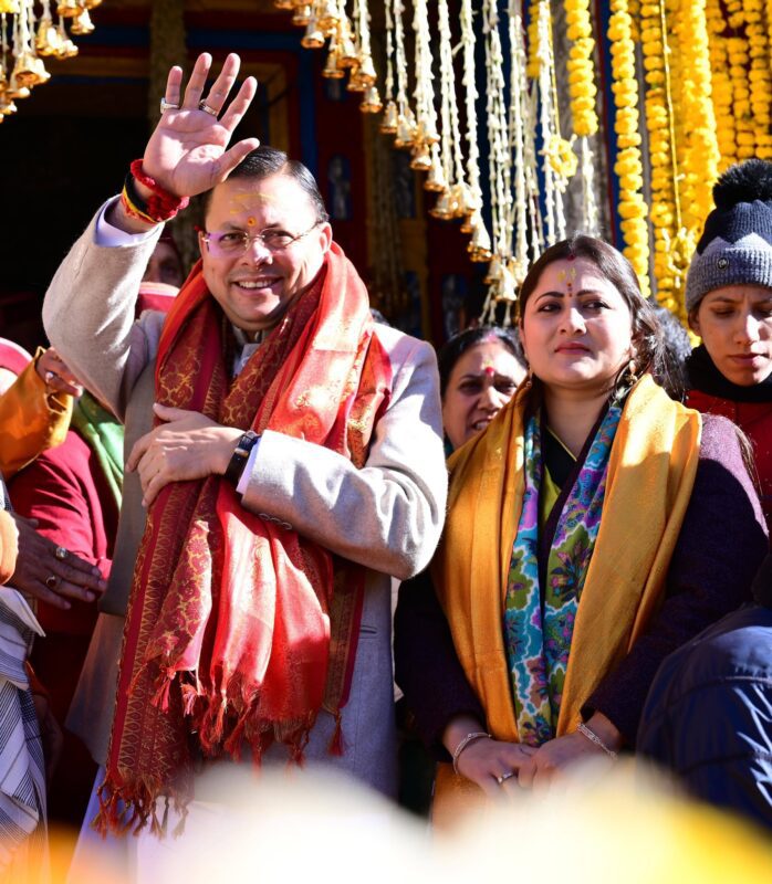 केदारनाथ धाम के कपाट खुले, मुख्यमंत्री पुष्कर सिंह धामी अपनी पत्नी के साथ रहे मौजूद; चारधाम यात्रा 2026 का भव्य शुभारंभ