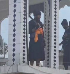 रुद्रप्रयाग के नगरासू गुरुद्वारा दमदमा साहिब में निहंगों का कब्जा, बंधक सेवादार रिहा; वार्ता के बीच तनाव बरकरार